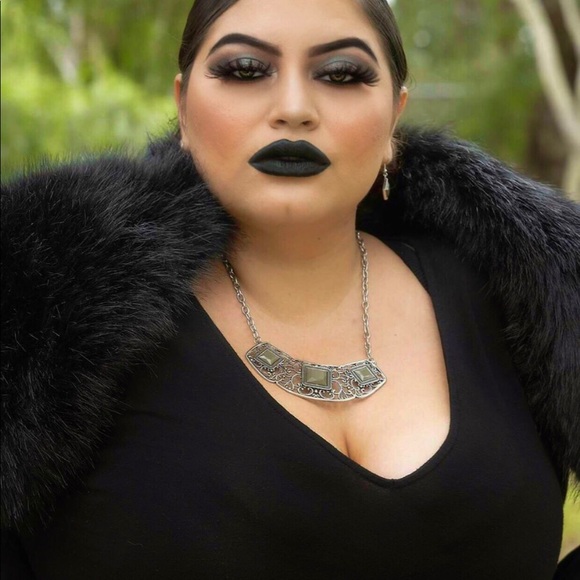 Meet your Posher, Vava - Picture 6 of 7